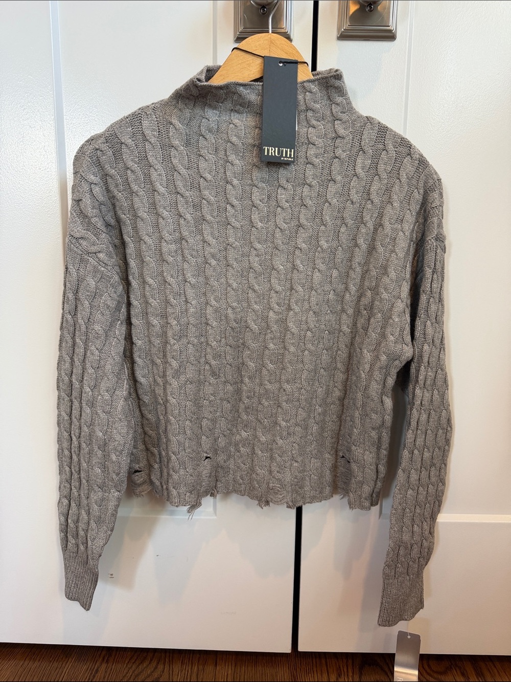 TRUTH Distressed Cable Knit Turtleneck Sweater Grey Heather S NWT originally $78